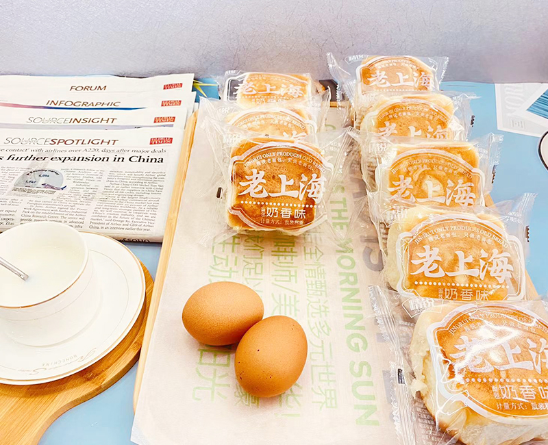  老上海面包 奶香味白色包装